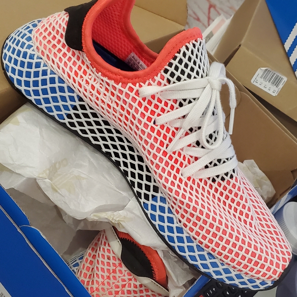 Adidas Deerupt RARE, size women's 10,  white, red, blue and black